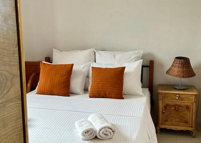 בית נופש Seaview House חניוטי