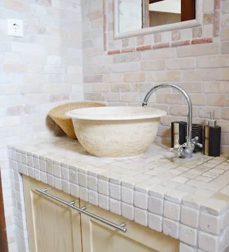 Seaview House * 卡尼奥提